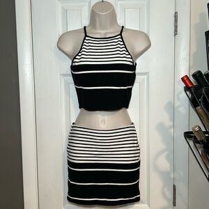 NEW Forever 21 Black and white crop top and mini skirt set size small